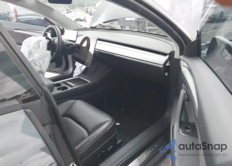 2022 Tesla Model 3 Long Range Dual Motor All-Wheel Drive z USA, uszkodzony, nr VIN 5YJ3E1EB8NF247242